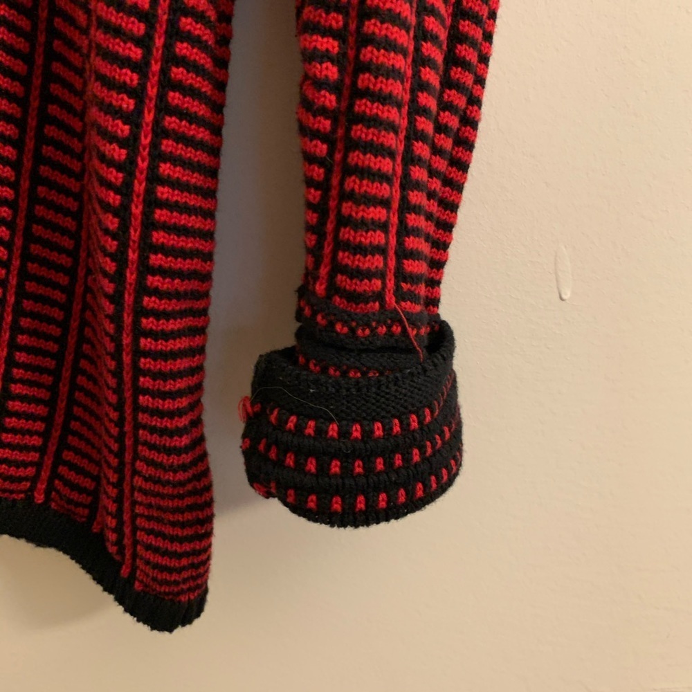 Calvin Klein Red and Black Cowl Neck Knit Sweater Size Small - Picture 4 of 7
